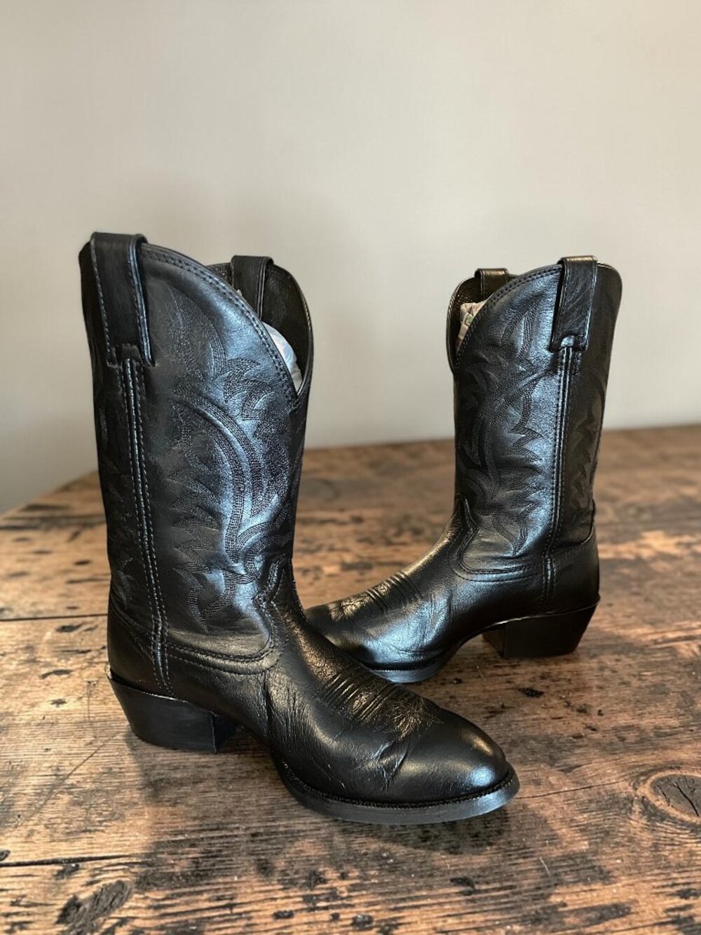 The Tony Lama BB2020 is a Classic Men's Western Cowboy Boot